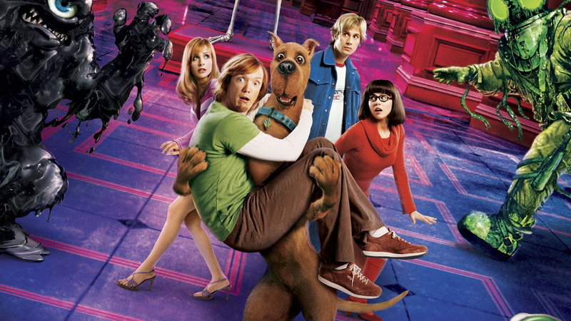 adult, boys, 1080P, males, people, sitting, movies, Sarah Michelle Gellar, son, togetherness, Scooby-Doo, sport, family, indoors, child, lifestyles, men
