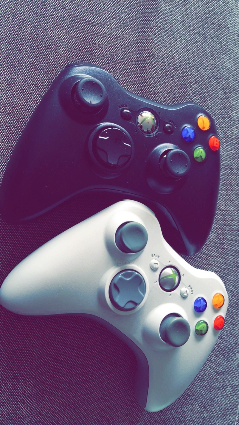 choice, art and craft equipment, pad, fun, multi colored, relaxation, controllers, indoors, still life, entertainment, shape, the player, circle, xbox