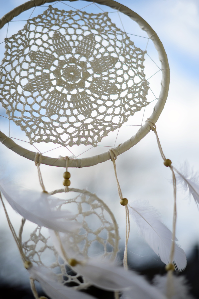 nature, close-up, metal, culture, spring jewelry, geometric shape, dreamcatcher, indian, day, 5K, sky, religious equipment, magic, decoration, focus on foreground