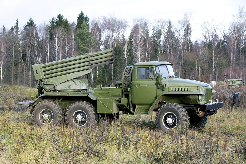 green, launcher, landscape, truck, fire, environment, side view, (MLRS), system, transportation, tree, 1080P, mode of transportation, sky, green color