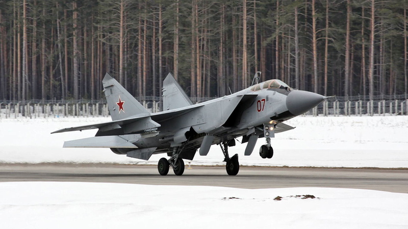 1080P, transportation, aerospace industry, outdoors, airport, air force, two people, mikoyan, military, cockpit, military airplane, strip, The MiG-31