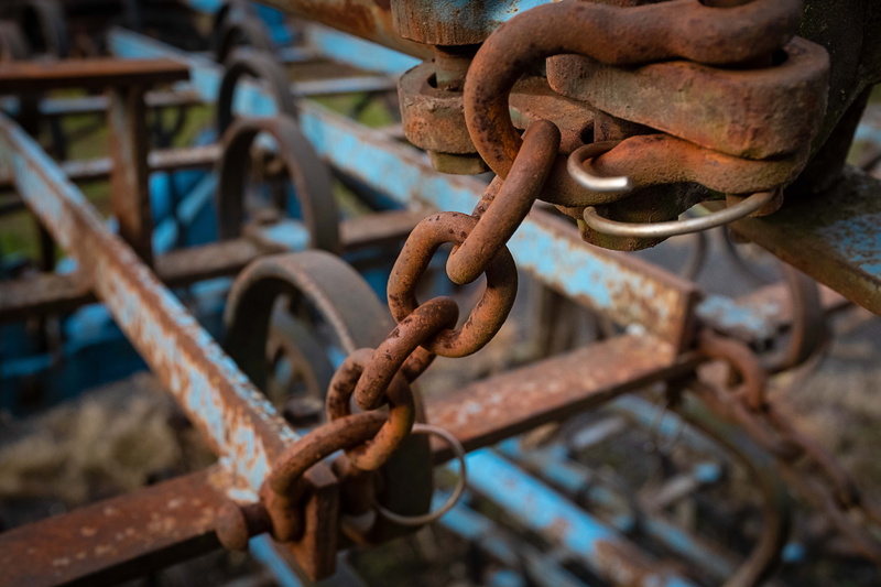 day, wheels, no people, rusty, wheel, decay, cog, rusted, focus on foreground, run-down, nostalgia, strength, outdoors, industry, antique, security, corrosion
