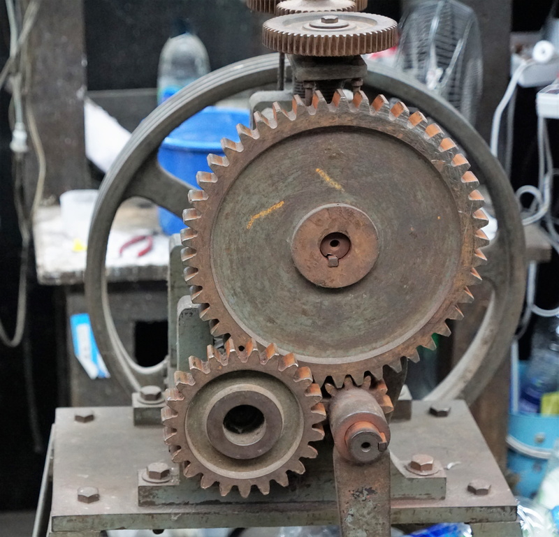 department, close-up, rusty, hobby, gear, circle, part, precision, metallic, industrialization, metal industry, technical, metal, wheel, manufacturing