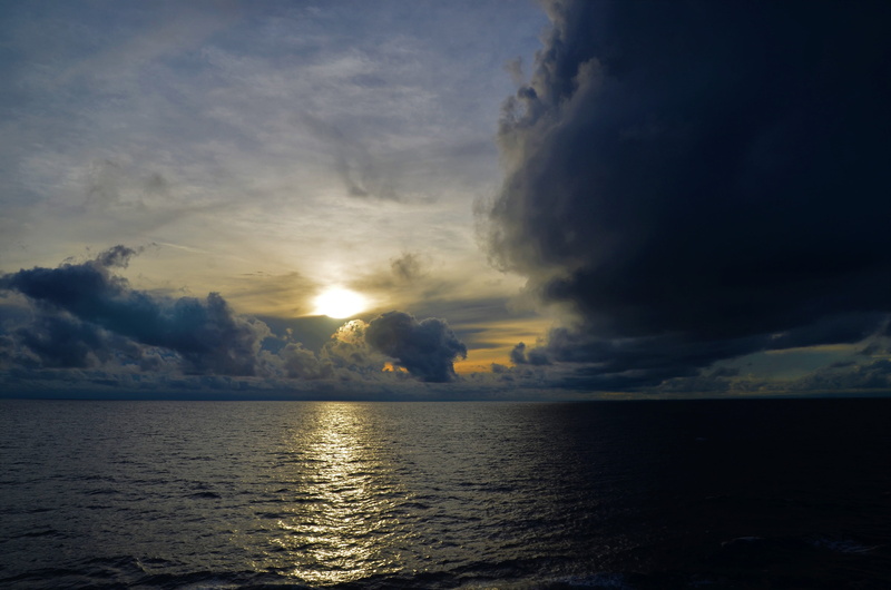 scenics - nature, horizon, dramatic, waterfront, tranquility, ocean, blue, threatening, water, nature, ominous, clouds, marine, sun, horizon over water