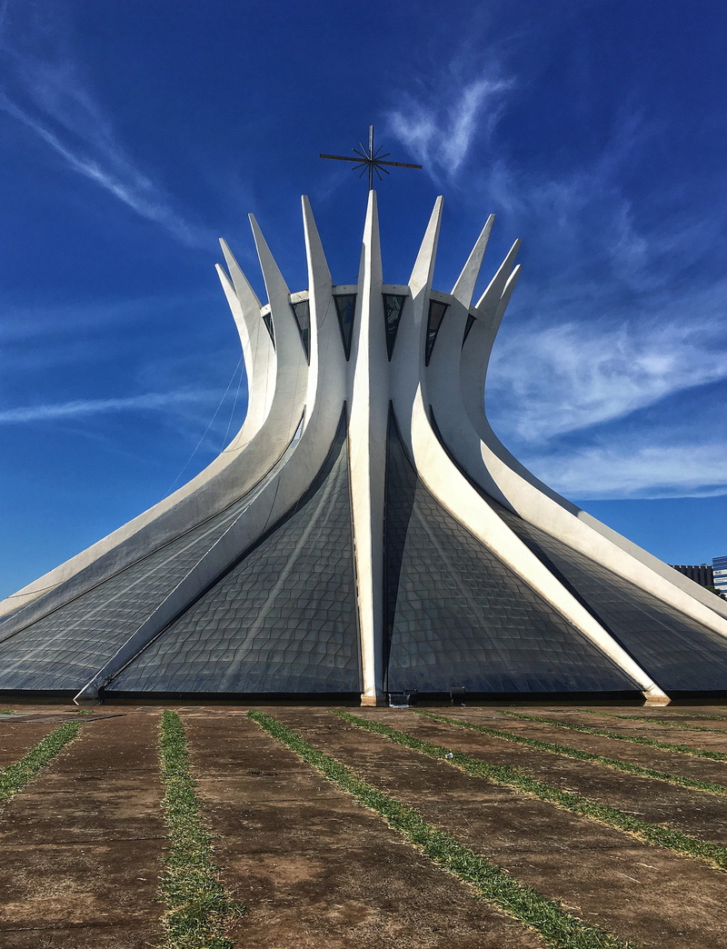brasilia, field, day, tourism, direction, travel destinations, grass, religion, built structure, niemeyer, blue, architecture, 2K, low angle view, fuel and power generation