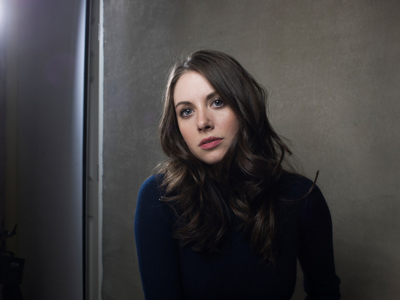 alison brie, indoors, celebrities, standing, 4K, looking at camera, beauty, adult, hairstyle, lipstick, young women, young adult, women, beautiful woman