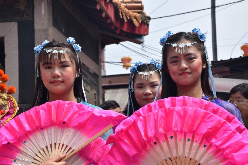 5K, female, clothing, festival, traditional clothing, child, temple, childhood, portrait, women, lifestyles, day, headwear, asian, leisure activity, girls