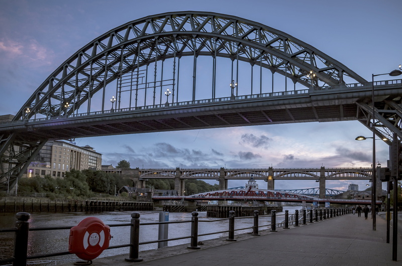 built structure, arch, quay, sunset, transportation, historically, arch bridge, city, tyne, metal, landmark, the tyne bridge, outdoors, water, sky, lighting