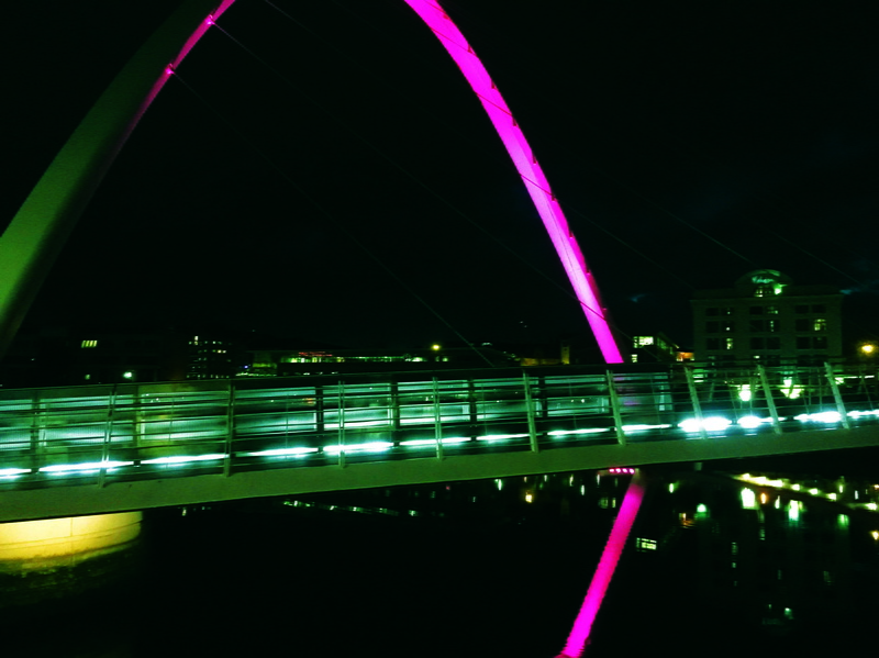 transportation, united kingdom, nature, footbridge, bridge - man made structure, long exposure, nightlife, night, river setting, newcastle upon tyne, city life