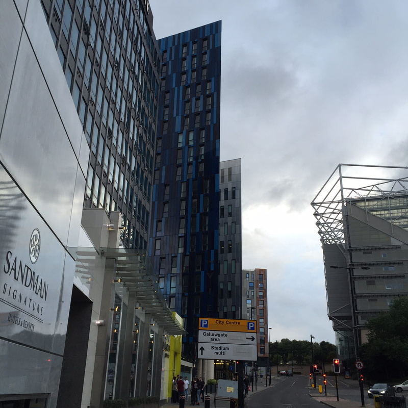 cloud - sky, street, architecture, sign, tall - high, 720P, city life, building exterior, united kingdom, text, outdoors, newcastle upon tyne, sky, buildings