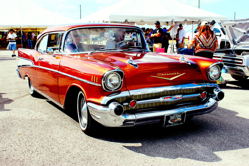 5K, old-fashioned, street, day, outdoors, chevrolet, real people, architecture, mode of transportation, motor vehicle, stationary, luxury, sport, collectors car