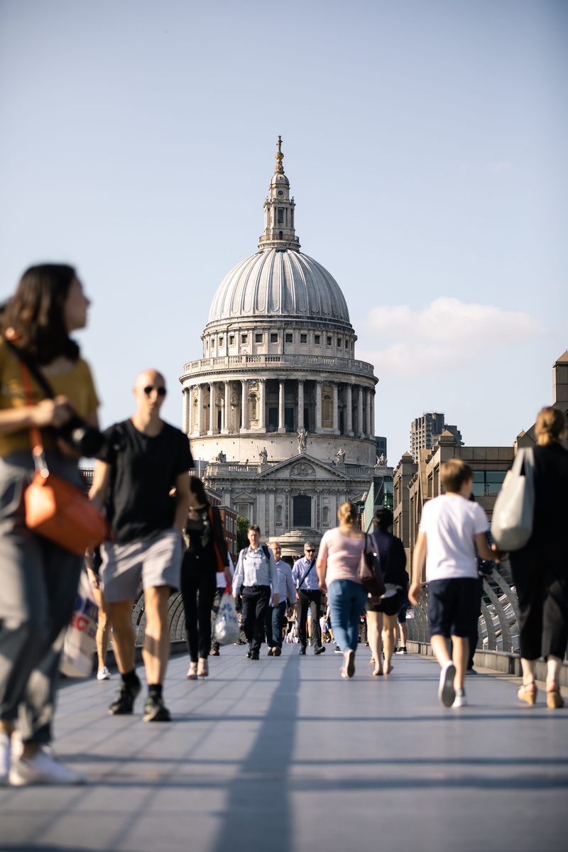 famous Place, europe, people, city of London, adult, commute, city, building Exterior, crowd, pedestrian, international Landmark, st. Pauls Cathedral - London