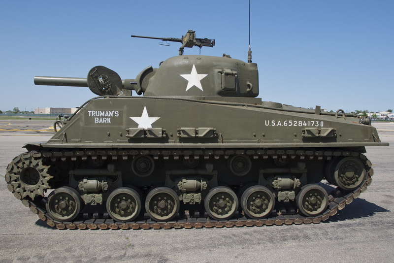 white, Second, government, army, average, stationary, conflict, weapon, 1080P, armed forces, tank, sky, mode of transportation, aerospace industry, security