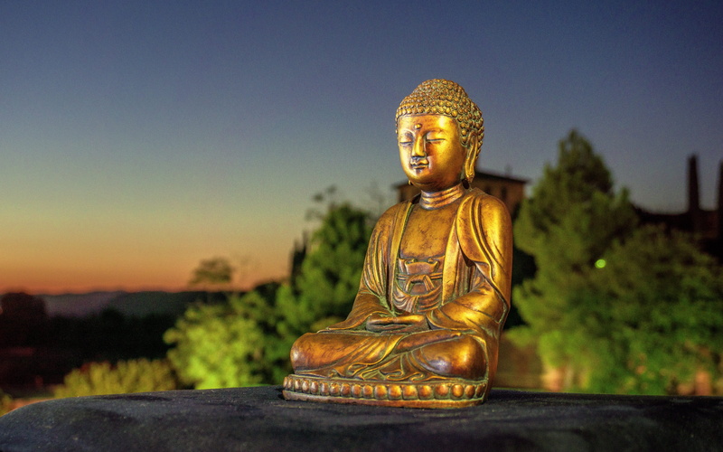representation, art, god, sculpture, decorative, person, mythology, art and craft, trim, human representation, statue, old, belief, focus on foreground