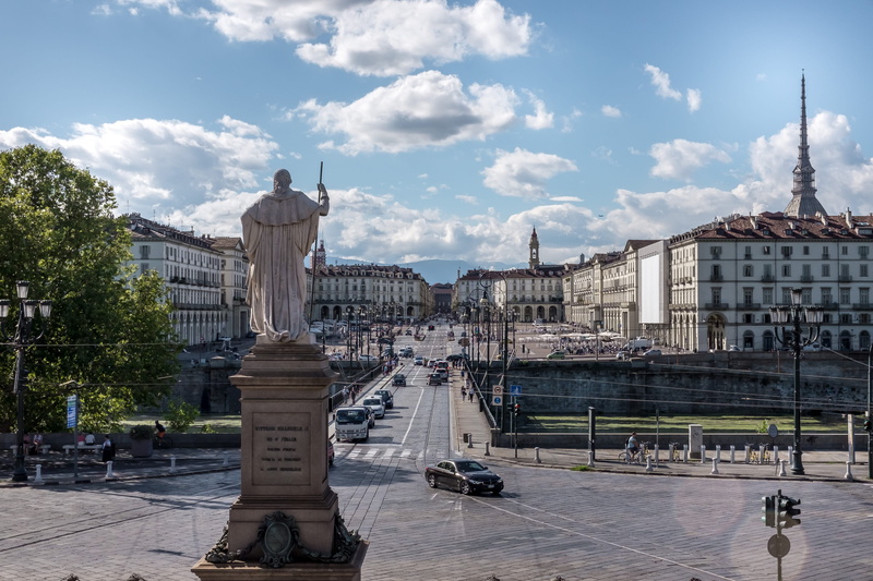 place, incidental people, town, chalice, built structure, 4K, religion, madre, building exterior, architecture, day, vittorio, outdoors, church, history
