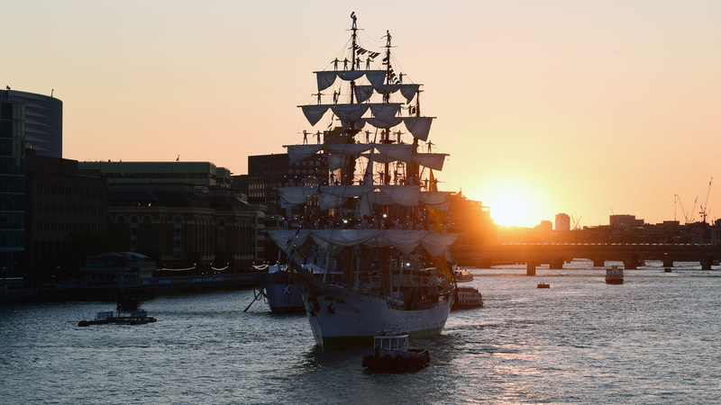 sun, architecture, sunset, Arc Gloria, city, silhouette, waterfront, built structure, boat festival, nature, tallships, outdoors, sailing, 1080P, sea