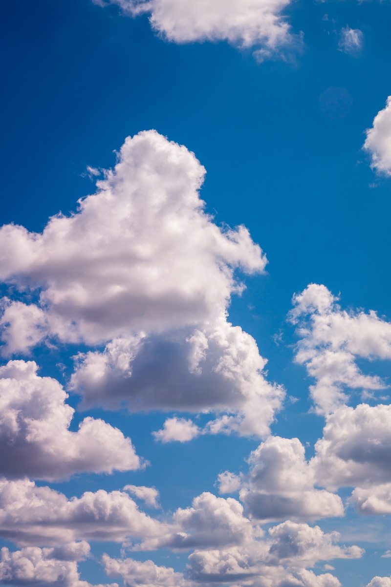 high, cloud - sky, scenics - nature, low angle view, 5K, tranquility, daylight, white, backgrounds, softness, beauty in nature, no people