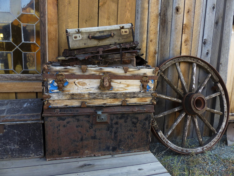 ghost town, industry, mode of transportation, wheel, abandoned, black metal, 4K, wild west, box, old, top, built structure, heritage site, farm equipment