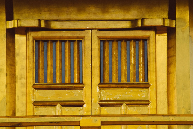 door, close-up, old, protection, strcuture, building, architecture, full frame, chi lin nunnery, 5K, building exterior, wooden door, entrance, security