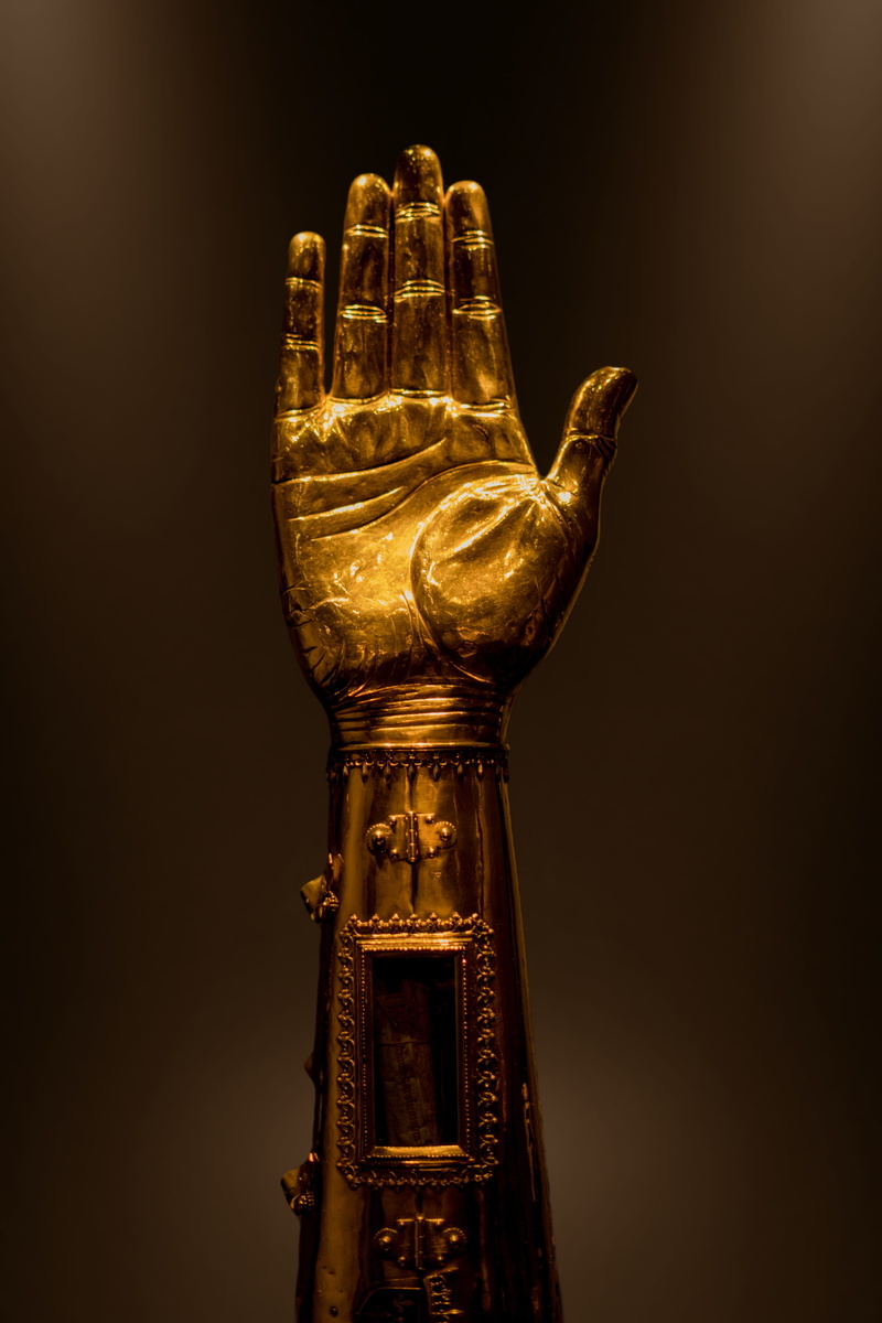 aachen, metal, ornate, dom, architecture, treasure chamber, indoors, golden, close-up, no people, religion, antique, craft, gold, representation, the past