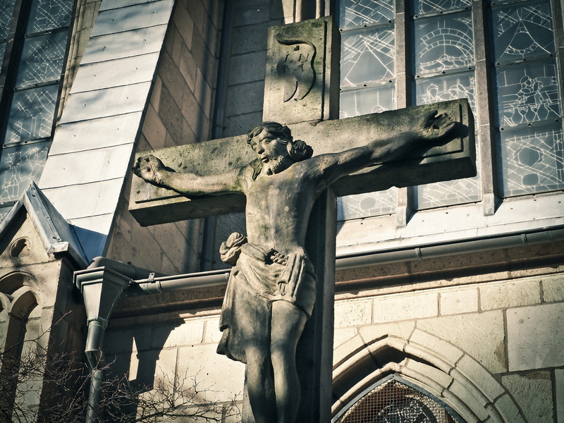 christian, neuss, sculpture, human representation, built structure, cross, no people, day, gargoyle, angel, craft, faith, male likeness, building, 4K