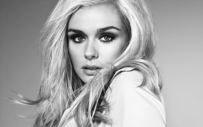 blond hair, beautiful people, wind, women, Actress, studio shot, indoors, young adult, headshot, adult, hairstyle, hair, long hair, portrait, beauty, fashion