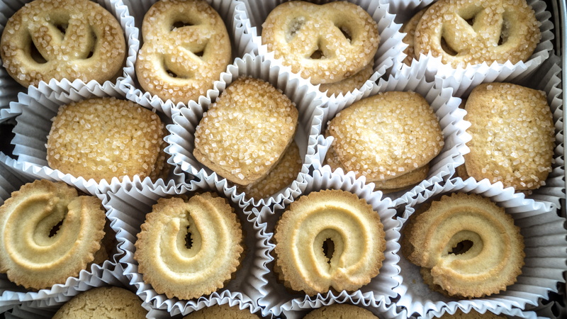 freshness, cake, powdered sugar, snack, muffin, close-up, full frame, gourmet, food, cupcake, food and drink, large group of objects, danish butter cookies