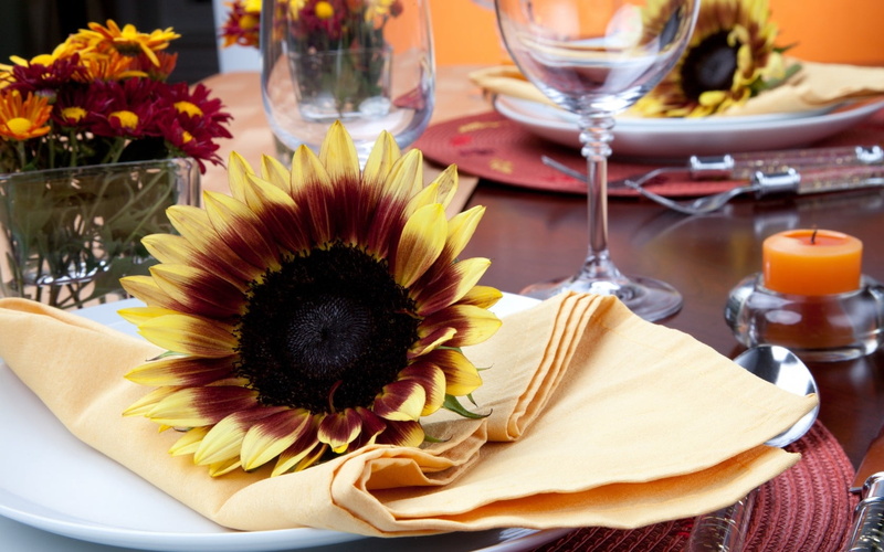 food and drink, dinner, plate, wedding, forks, still life, yellow, sunflower, bouquet, restaurant, inflorescence, petal, white, glass, lunch, decoration
