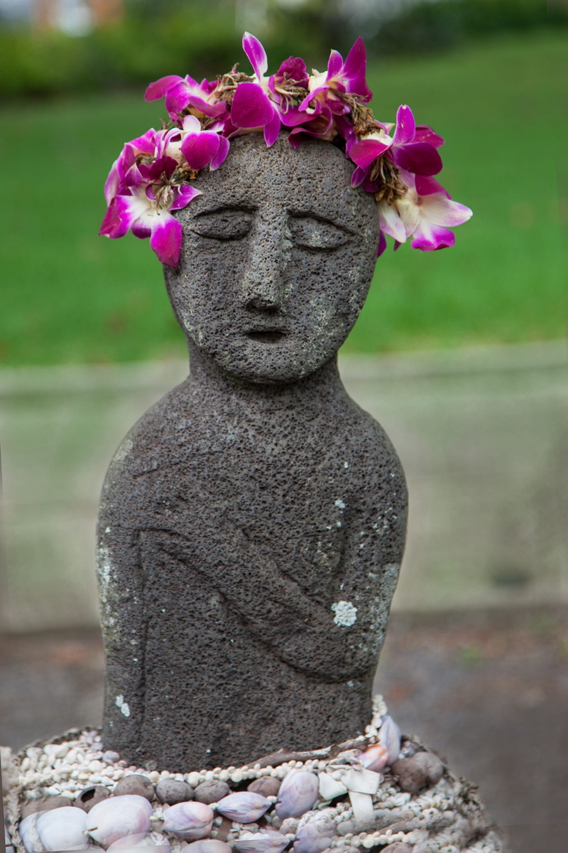 creativity, day, stone material, human representation, pink color, no people, hawaii, statue, heart, art and craft, maui, craft, focus on foreground, tropics