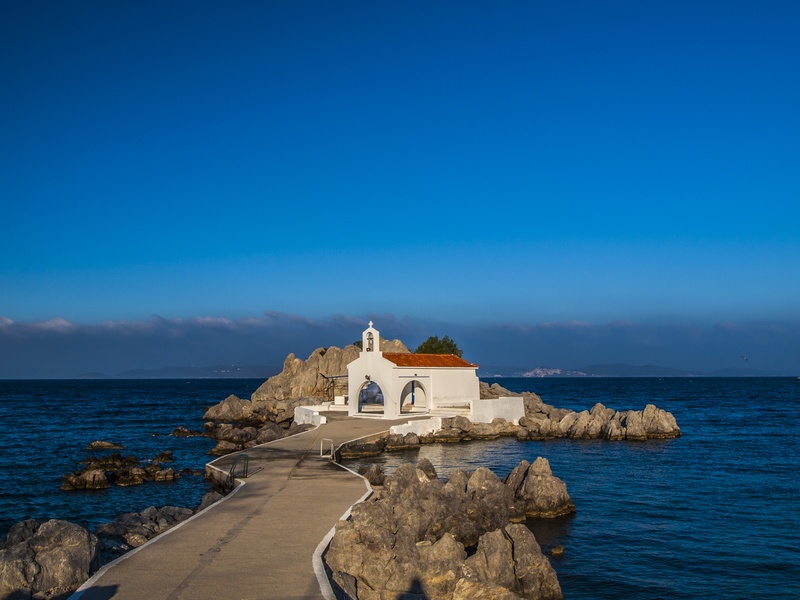 travel destinations, scenics - nature, built structure, outdoors, place of worship, building, land, church, belief, spirituality, no people, water, religion