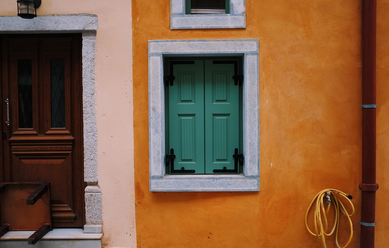 wall, protection, residential district, entrance, color, chio, greece, day, 4K, door, home, yellow, wood - material, building exterior, no people, security