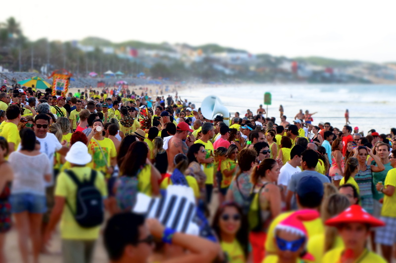 music, spectator, sky, group of people, leisure activity, party, men, natal, day, beach, yellow, carnaval, crowd, brasil, lifestyles, carnival, large group of people