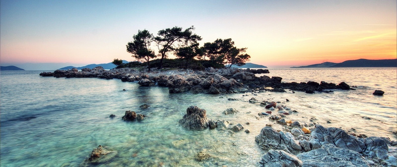 rock, nature, beach, horizon over water, solid, dusk, tranquility, sunset, outdoors, horizon, ultra-wide, sea, beauty in nature, scenics - nature, tree