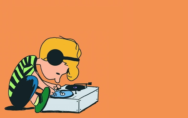 club dj, listening, Peanuts (comic), child, communication, men, technology, copy space, adult, young adult, occupation, fun, males, 720P, arts culture and entertainment