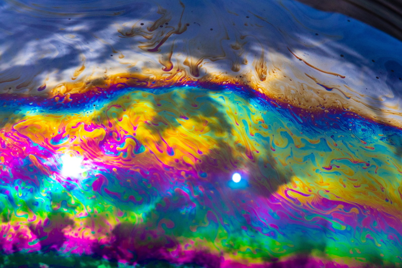 environment, no people, 2K, water pollution, science, water, rainbow, backgrounds, iridescent, abstract, pollution, nature, oil spill, soap bubble, light - natural phenomenon
