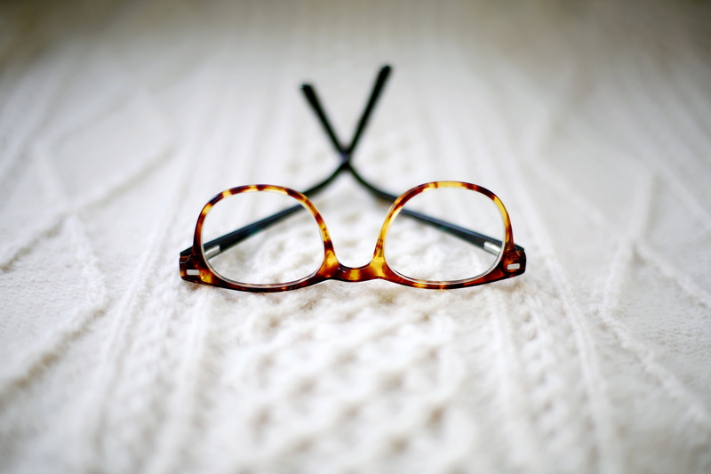 healthcare and medicine, glass - material, optometrist, selective focus, close-up, glasses, reading glasses, still life, ophthalmologist, single object