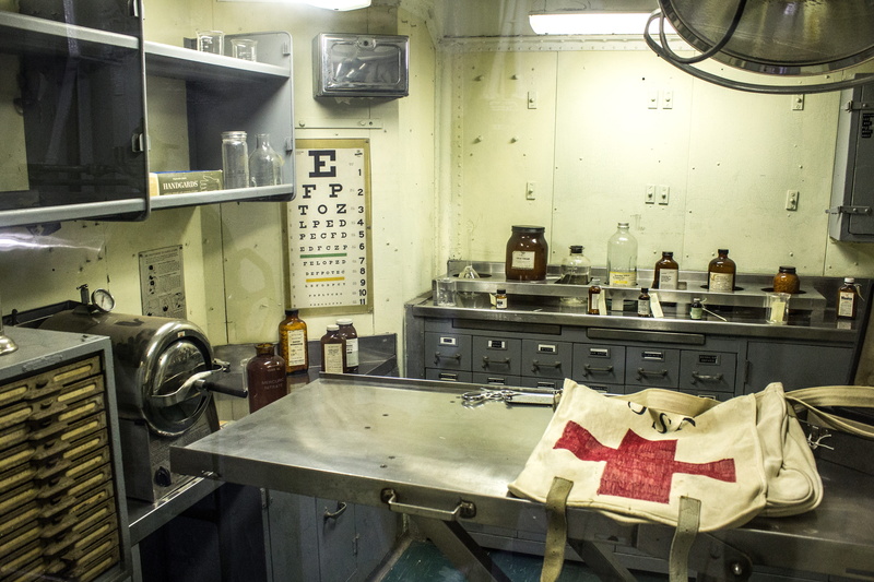 1940, domestic room, medicine, metal, household equipment, optometrist, lenses, aircraft, Infirmary, sickbay, furniture, glasses, navy, steel, food and drink