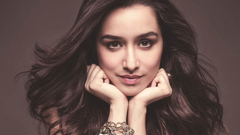 wearing, photo, 4k, 4K, bangle, bollywood, woman, silver, colored, Shraddha Kapoor