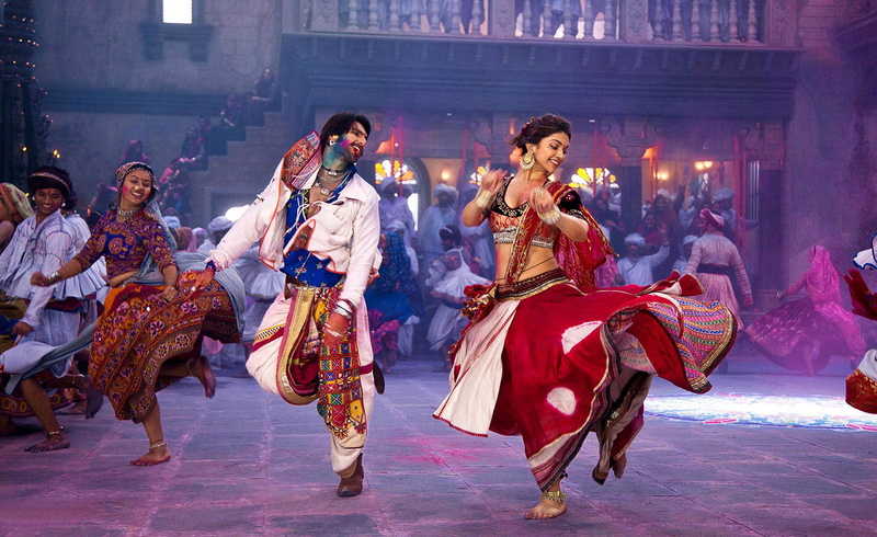 full length, adult, stage, dancing, ramleela, women, people, performance, ranveer, street, clothing, 1080P, illuminated, garba, traditional clothing, architecture