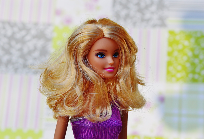 children, figure, headshot, doll face, beauty, hair, beautiful people, play, looking at camera, face, charming, hairstyle, dolls picture, young women, pretty