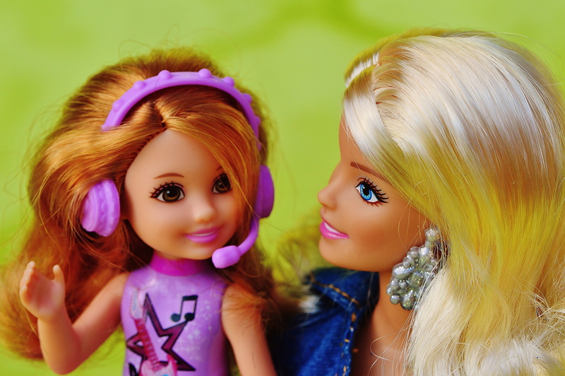 women, childhood, children toys, barbie doll, playful, blond, blond hair, adult, child, females, sister, positive emotion, mother, smiling, pretty, happiness