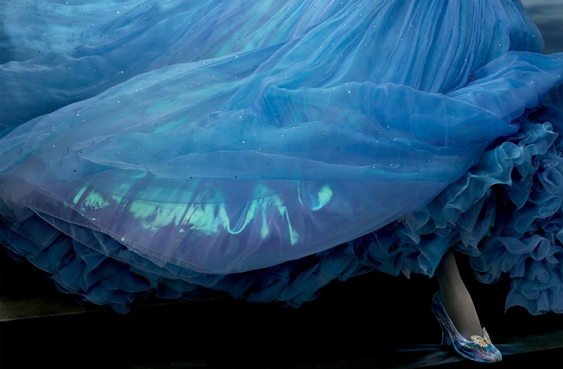 adult, winter, nature, lifestyles, blue, body part, human body part, long, Slipper, Glass Slipper, low section, cinderella, ice, clothing, cold temperature