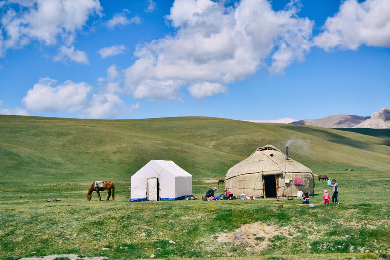 mountain, gray, sky, clouds, hills, land, tents, white, camping, yurt, grass, smoke, pets, mammal, cloud - sky, daytime, livestock, mountains, plains, landscape