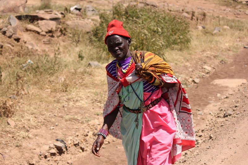 5K, adults only, Tribal, only men, one person, traditional clothing, adult, sunlight, real people, clothing, Africa, outdoors, lifestyles, nature, standing