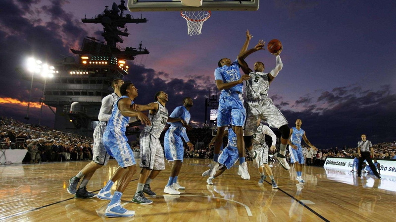 group, leisure activity, men, sky, night, full length, dancing, stage, women, NCAA, 1080P, clothing, motion, basketball - sport, togetherness, group of people