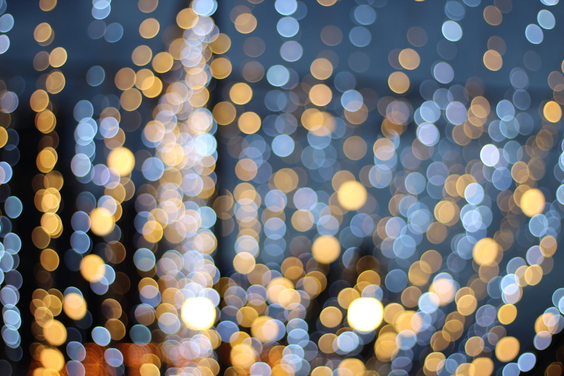circle, night, no people, abstract backgrounds, nightlife, gold and white speckle light, white, shape, out of focus, celebration, blur, 5K, photography