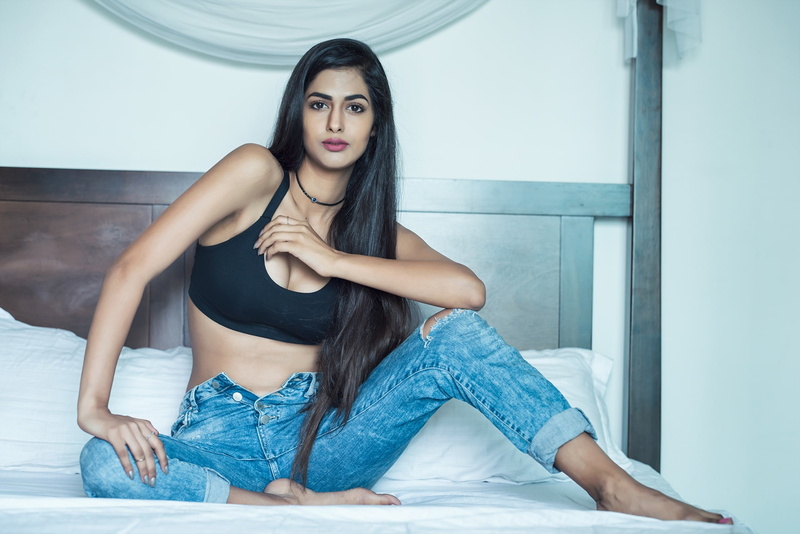 bollywood, hot, smile, pretty, face, brunette, model, pose, 1080P, celebrity, sexy, figure, beautiful, actress, hair, indian, beauty, pooja-kiran, cute