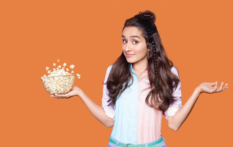 girl, kapoor, cute, eyes, brunette, shraddha, lips, face, actress, pose, beautiful, sexy, figure, hot, indian, smile, pretty, 2K, model, beauty, bollywood