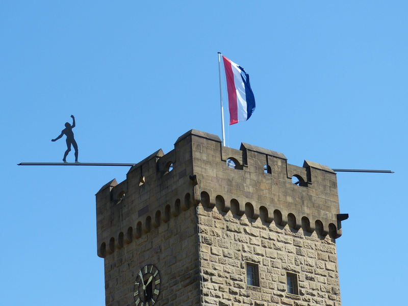 mid-air, building, government, blue, the past, body, Sky, low angle view, patriotism, motion, Silhouette, history, outdoors, figure, politics, clear sky