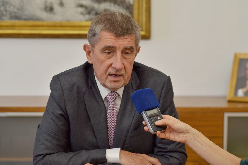the prime minister, suit, indoors, senior men, mature men, males, interview, men, technology, the government, businessman, czech republic, sitting, front view